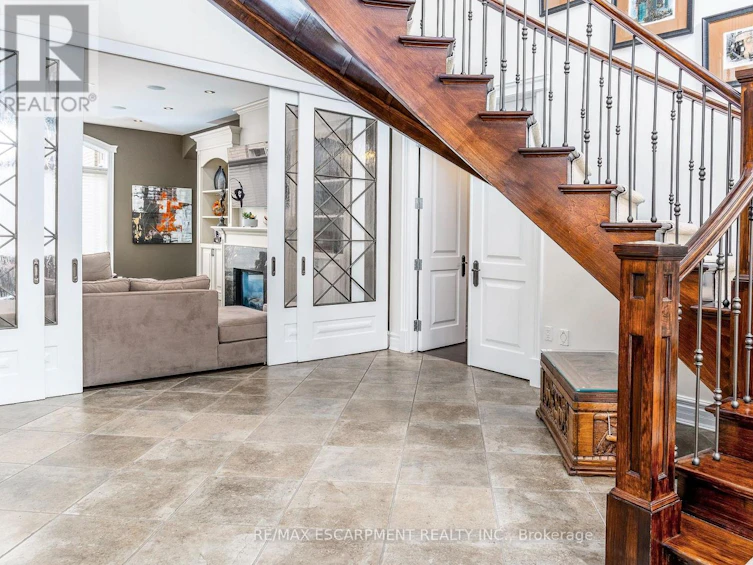 115 Rosemary Lane, Hamilton, ON, L9G 2K4 - 4