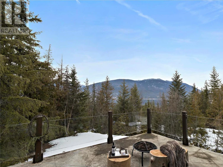 3983 Talin Place, Eagle Bay, BC, V0E 1T0 - 74