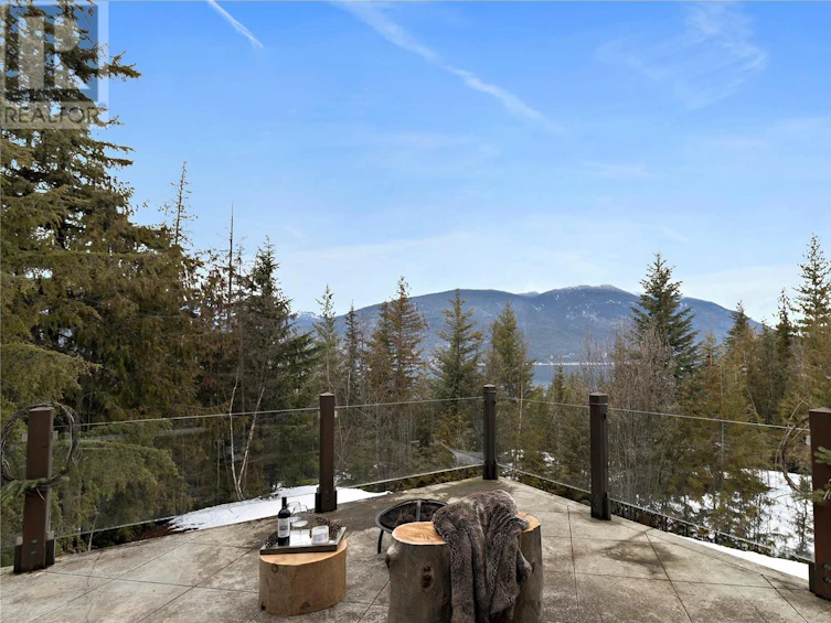 3983 Talin Place, Eagle Bay, BC, V0E 1T0 - 73