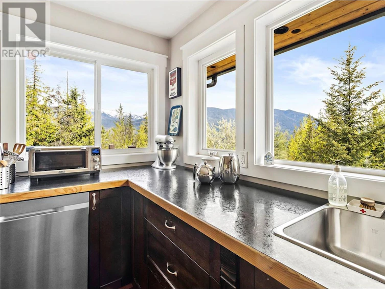 3983 Talin Place, Eagle Bay, BC, V0E 1T0 - 11
