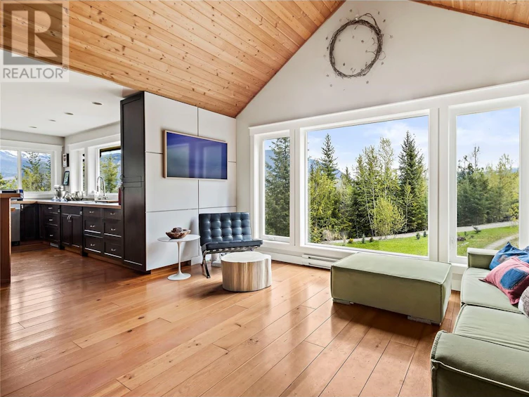 3983 Talin Place, Eagle Bay, BC, V0E 1T0 - 5