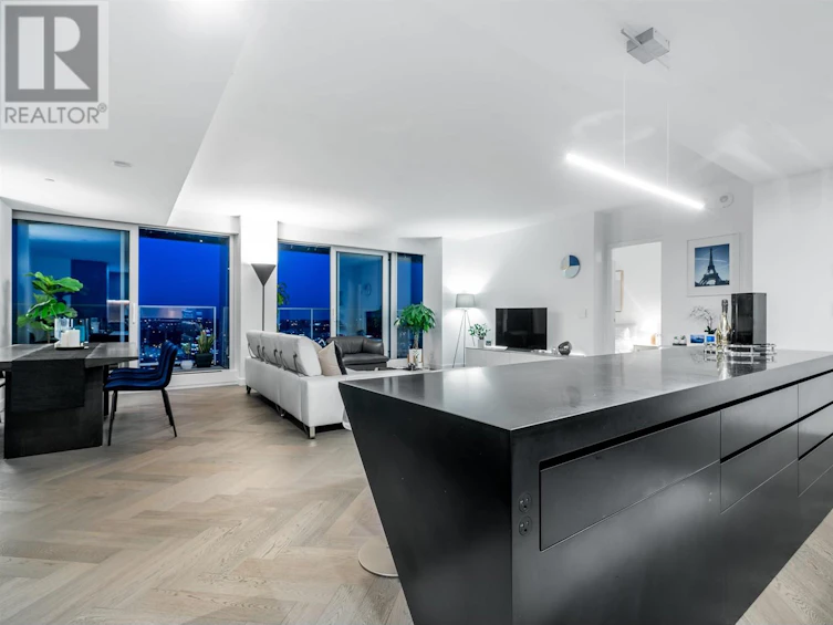 5205-1480 Howe Street, Vancouver, BC, V6Z 0G5 - 3