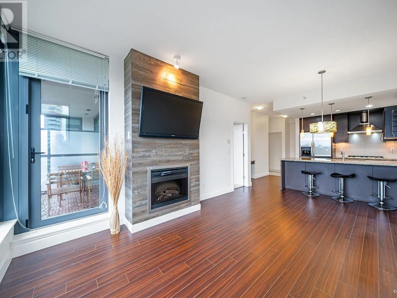 1705 - 7088 18th Avenue, Burnaby BC V3N 0A2