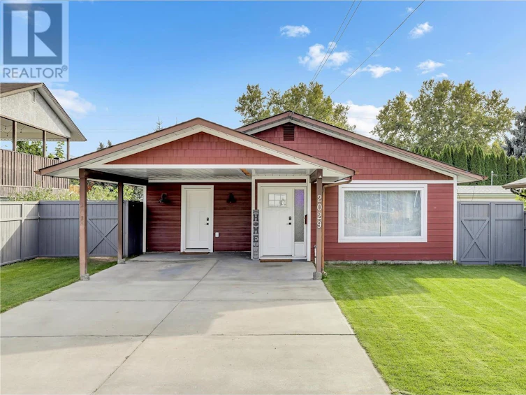 2029 Lindahl Street, Kelowna, BC, V1Y 3Z7