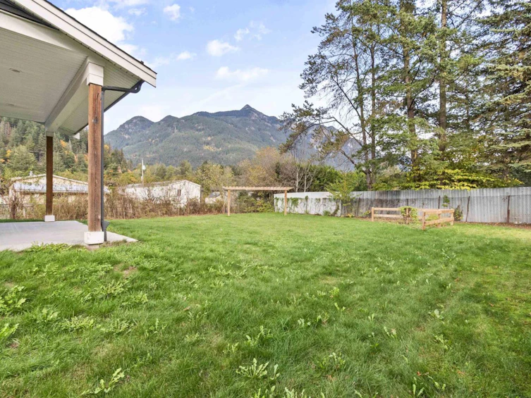 65477 Kawkawa Lake Road, Hope, BC, V0X 1L1 - 32
