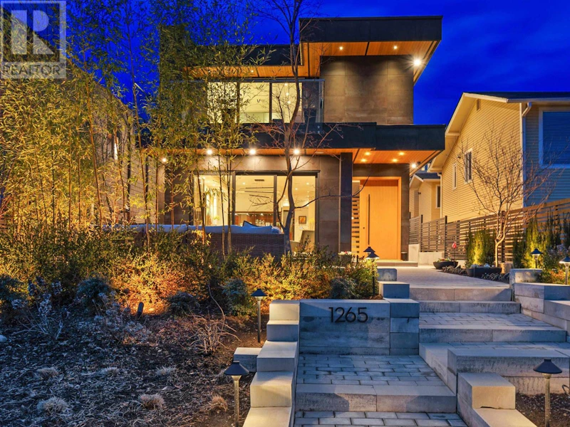 1265 Duchess Avenue, West Vancouver BC