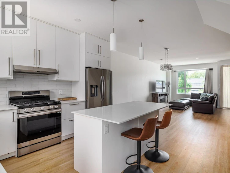 2-2825 Richter Street, Kelowna, BC, V1Y 2R6 - 8