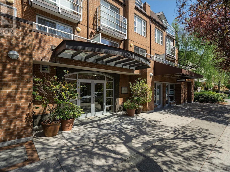 401 - 2071 W 42nd Avenue, Vancouver BC V6M 2B4