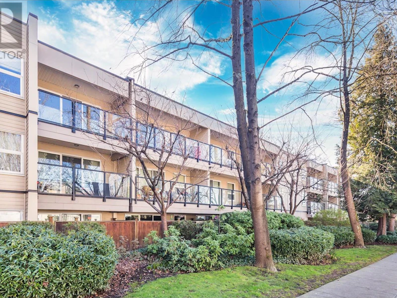 116 - 1440 E Broadway Avenue, Vancouver BC V5N 5P2