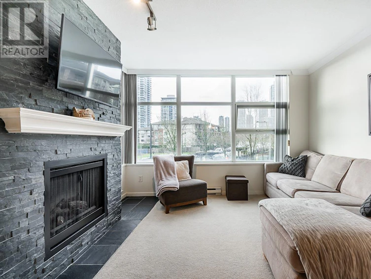208-2289 Yukon Crescent, Burnaby, BC, V5C 0B2