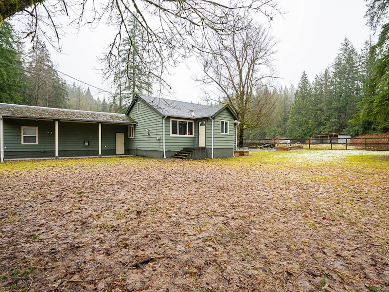 12125 Roach Street, Mission BC V4S 1L4