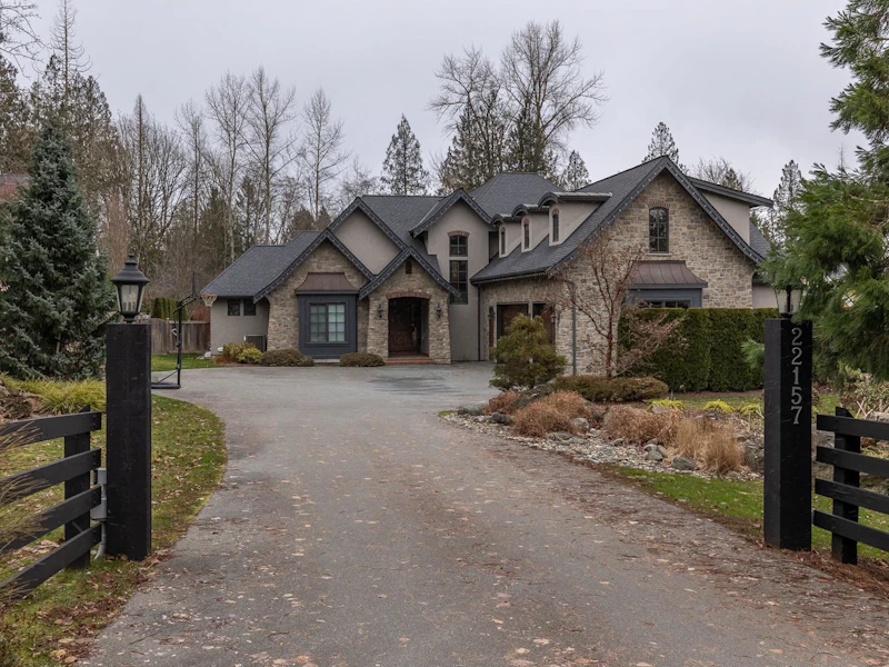 22157 86a Avenue, Langley BC V1M 3S8