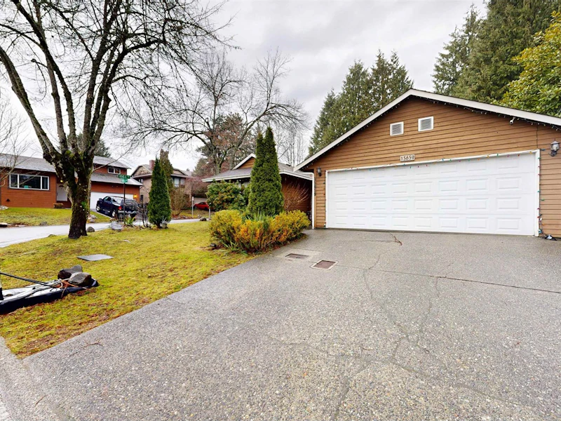 15659 98a Avenue, Surrey BC V4N 2W5