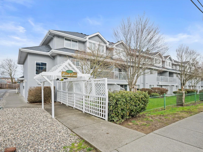 101 - 19953 55a Avenue, Langley BC V3A 3X4