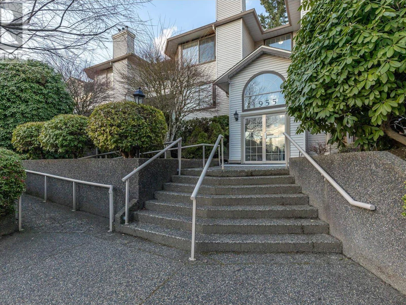 105 - 1955 Suffolk Avenue, Port Coquitlam BC V3B 1H3