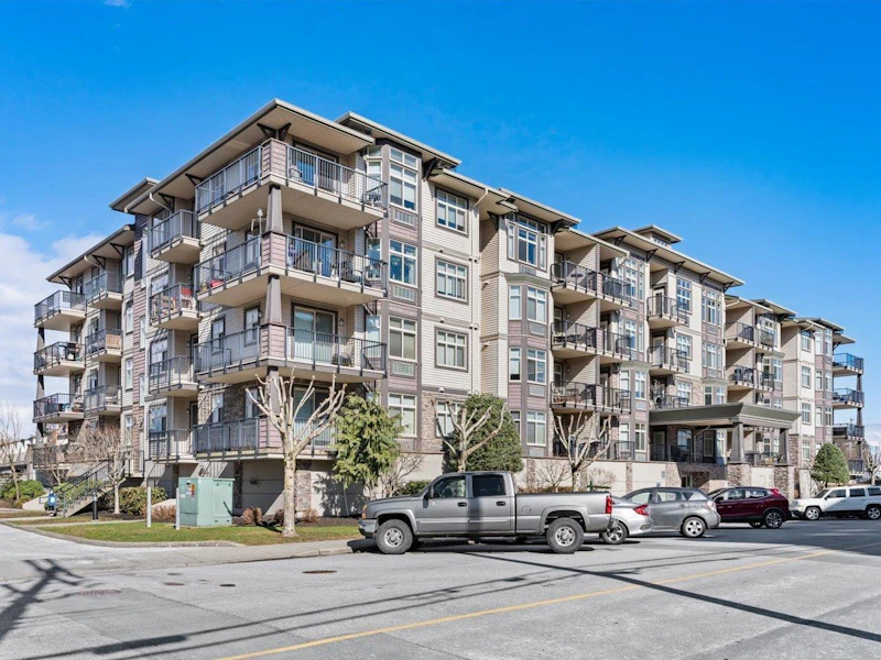 400 - 45893 Chesterfield Avenue, Chilliwack BC V2P 1M5