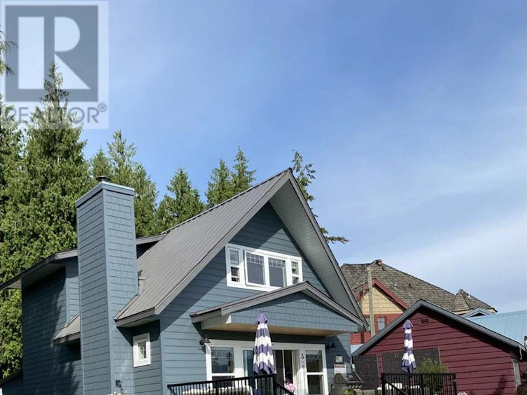 3-2863 Caen Road, Sorrento, BC, V0E 2W0