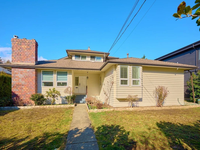 13041 16th Avenue, Surrey BC V4A 1P1