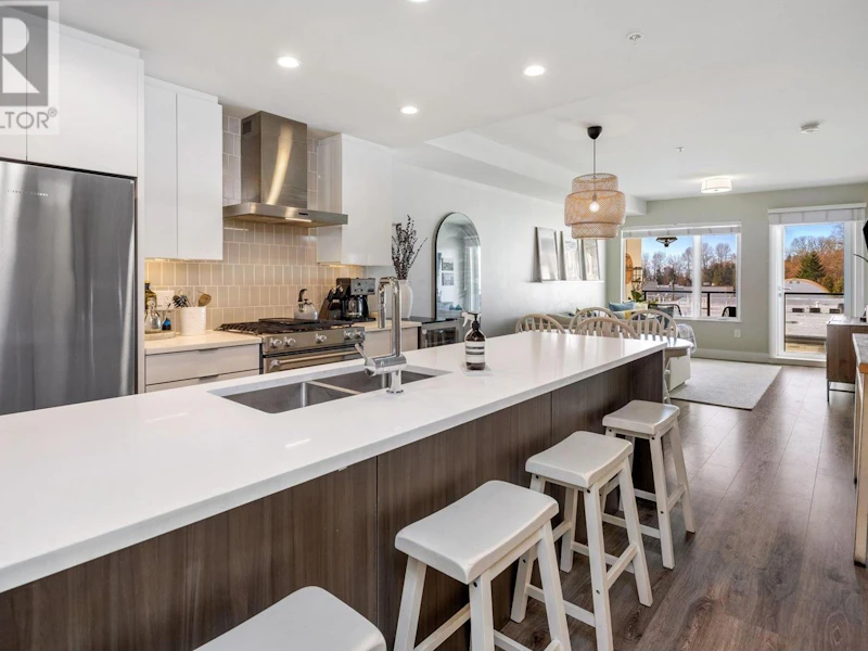 303 - 1496 Charlotte Road, North Vancouver BC