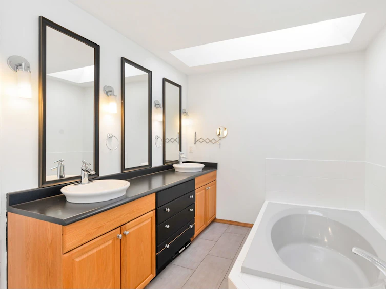 14098 20 Avenue, Surrey, BC, V4A 8P8 - 18