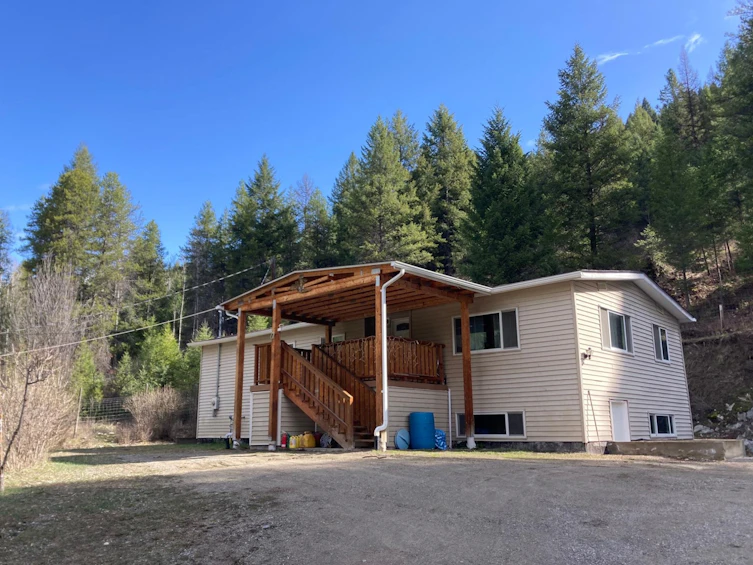 698 Strathmore Avenue Avenue, Greenwood, BC, V0H 1J0