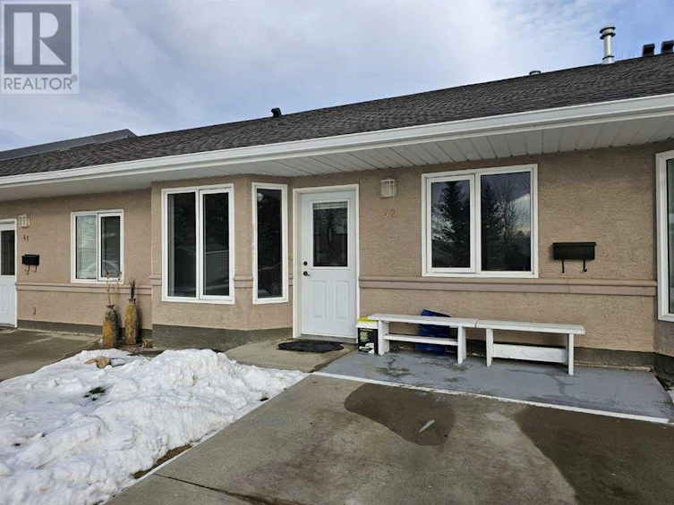 42 Providence Close, Coaldale, AB, T1M 1R4