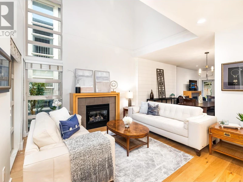16 - 3750 Edgemont Boulevard, North Vancouver BC V7R 2P8