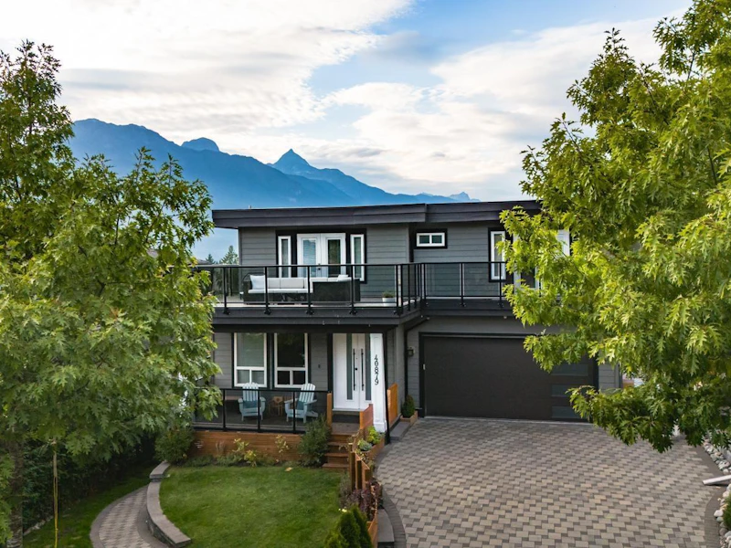 40879 The Crescent Boulevard, Squamish BC