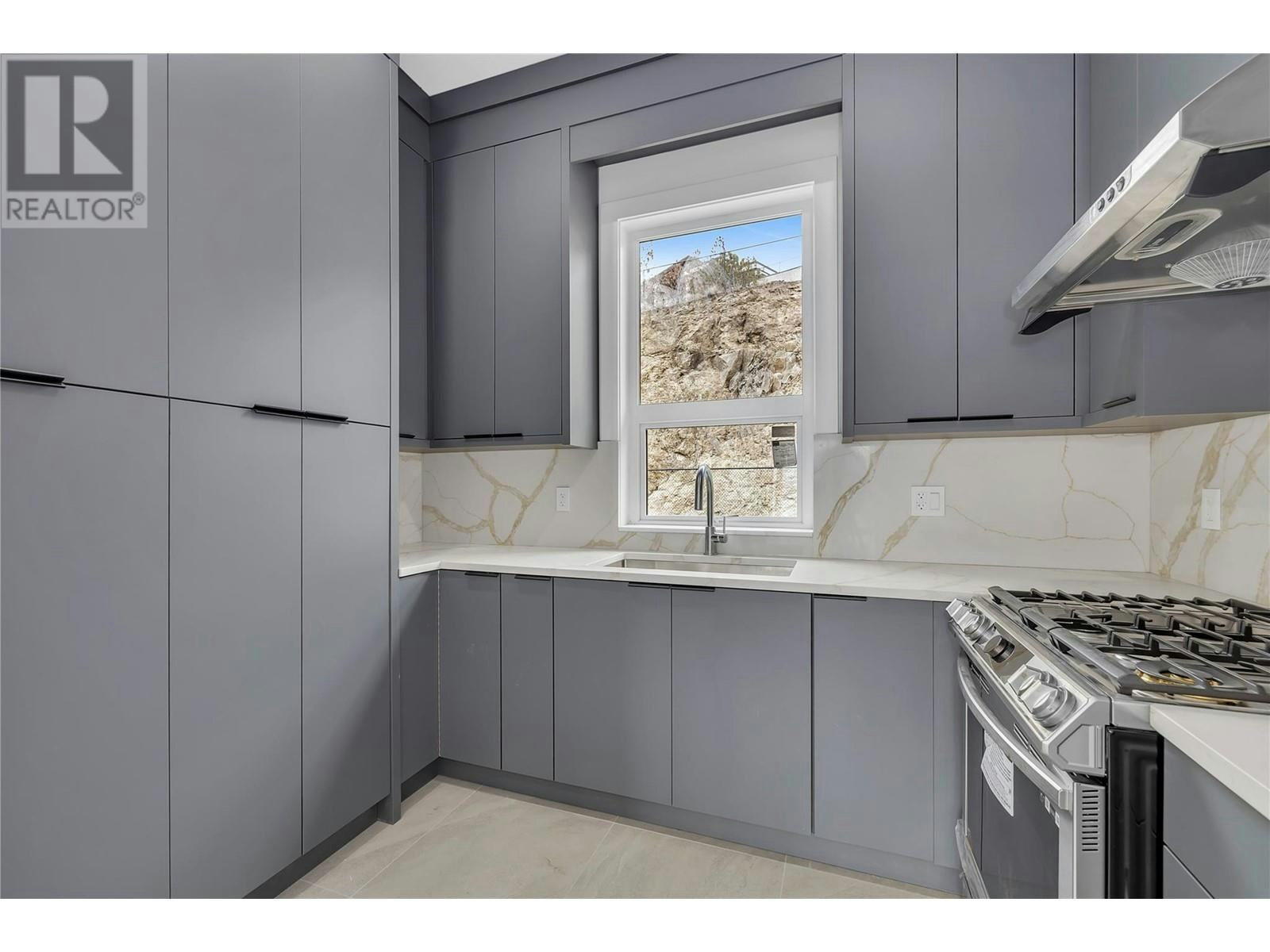 1428 Vineyard Drive, West Kelowna, BC, V4T 2V8 - 13