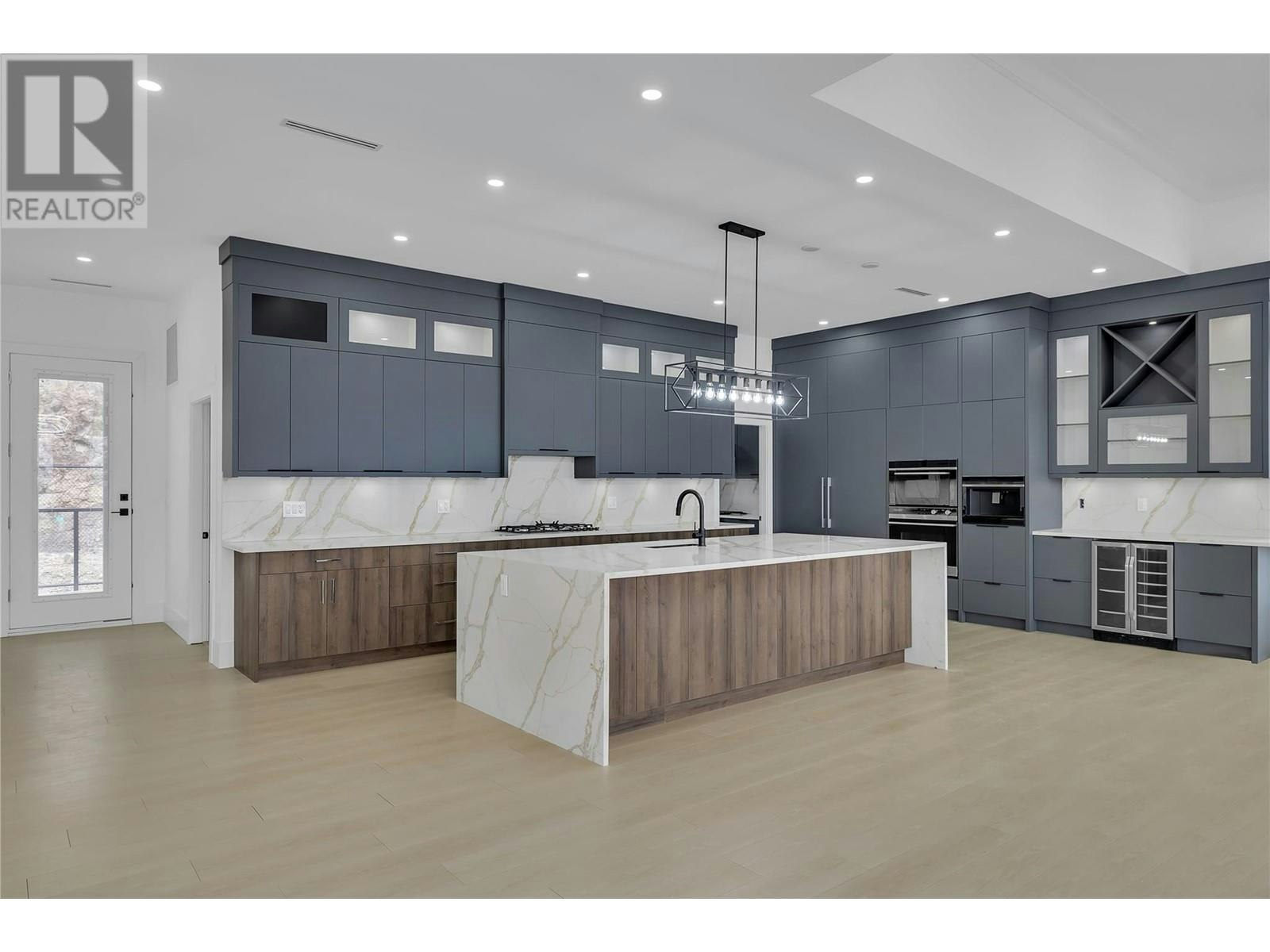 1428 Vineyard Drive, West Kelowna, BC, V4T 2V8 - 6