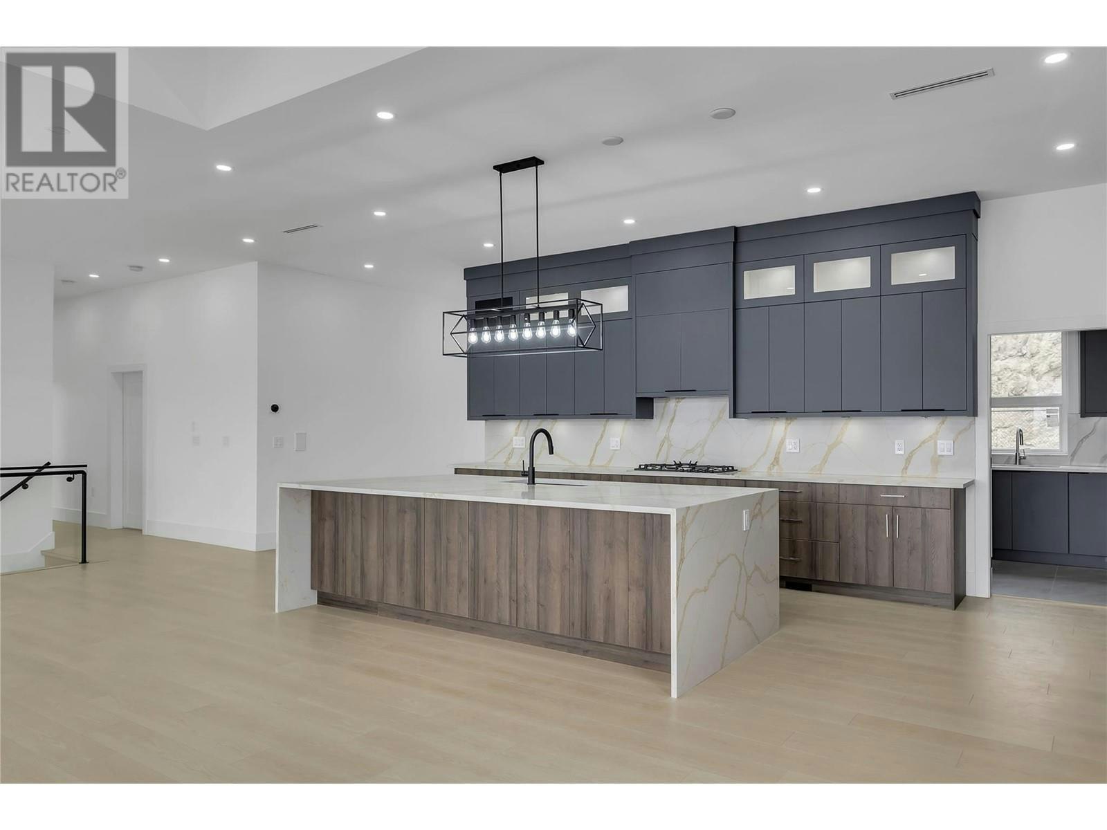 1428 Vineyard Drive, West Kelowna, BC, V4T 2V8 - 8