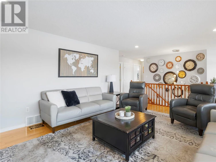 2190 Country Woods Road, Sorrento, BC, V0E 2W1 - 15