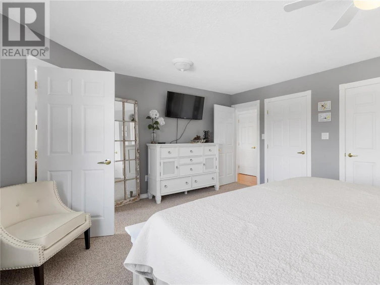 2190 Country Woods Road, Sorrento, BC, V0E 2W1 - 23