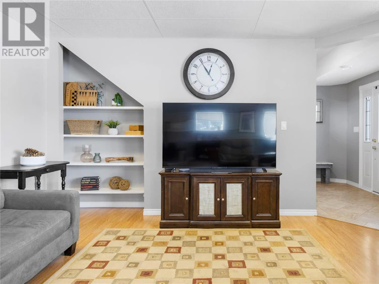 2190 Country Woods Road, Sorrento, BC, V0E 2W1 - 36