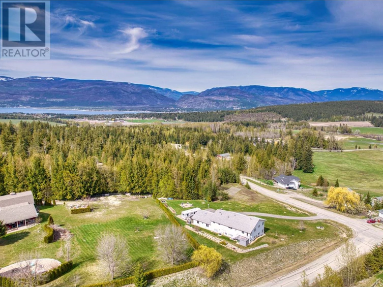 2190 Country Woods Road, Sorrento, BC, V0E 2W1 - 4