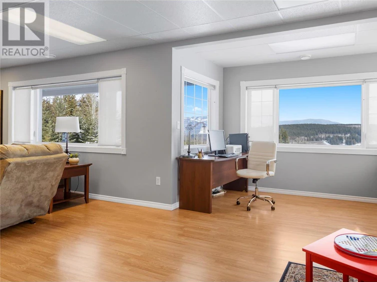2190 Country Woods Road, Sorrento, BC, V0E 2W1 - 43