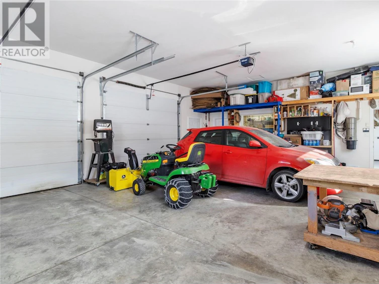 2190 Country Woods Road, Sorrento, BC, V0E 2W1 - 61