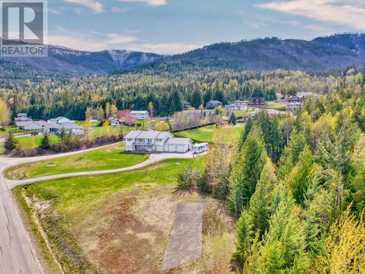 2190 Country Woods Road, Sorrento, BC, V0E 2W1 - 71