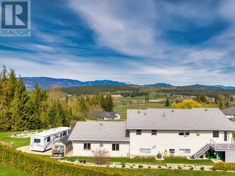 2190 Country Woods Road, Sorrento, BC, V0E 2W1 - 74