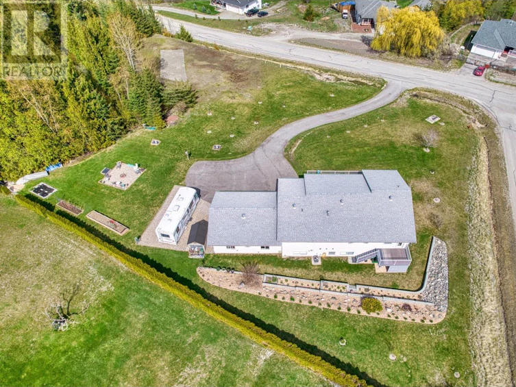 2190 Country Woods Road, Sorrento, BC, V0E 2W1 - 75