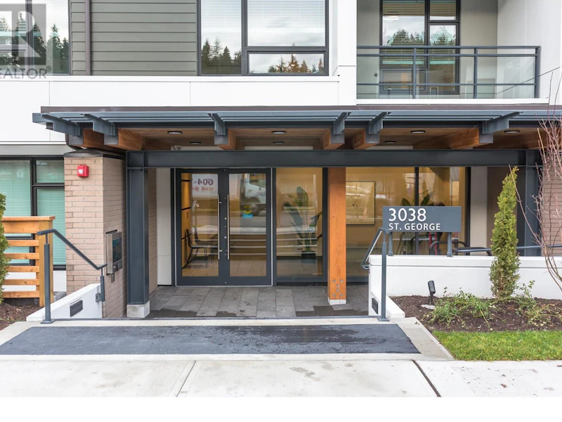 404 - 3038 St George Street, Port Moody BC