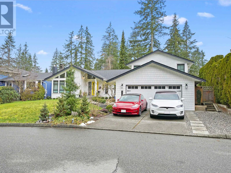 3383 Robinson Road, North Vancouver BC V7J 3P7