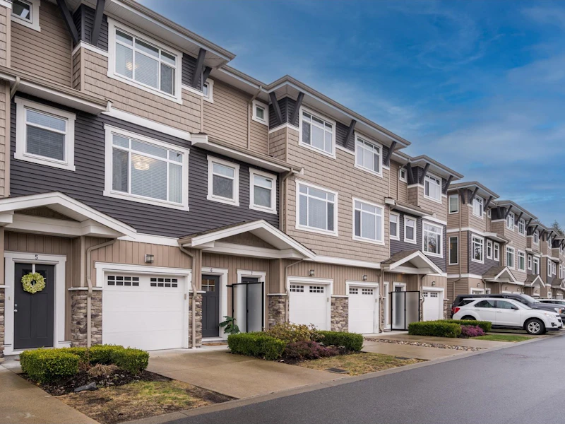 6 - 34230 Elmwood Drive, Abbotsford BC