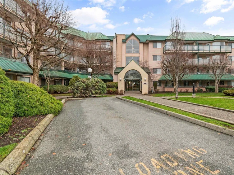 318-2964 Trethewey, Abbotsford, BC, V2T 6P4