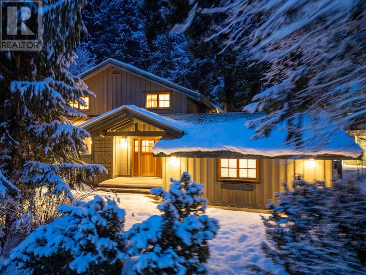 6411 Easy Street, Whistler, BC, V8E 0C5