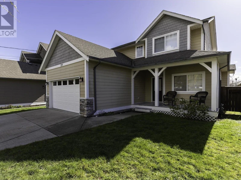 729 Hillcrest Road, Gibsons BC
