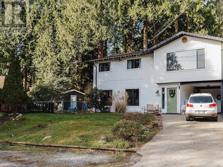 1453 Davidson Road, Gibsons, BC, V0N 1V6