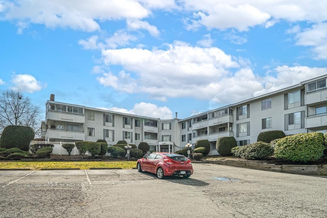 301-32950 Amicus, Abbotsford, BC, V2S 6G9