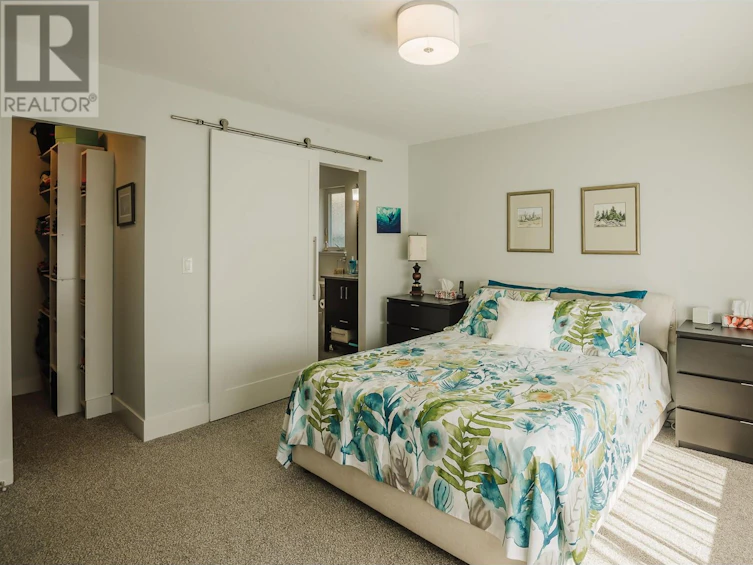 5652 Andres Road, Sechelt, BC, V7Z 0M4 - 12
