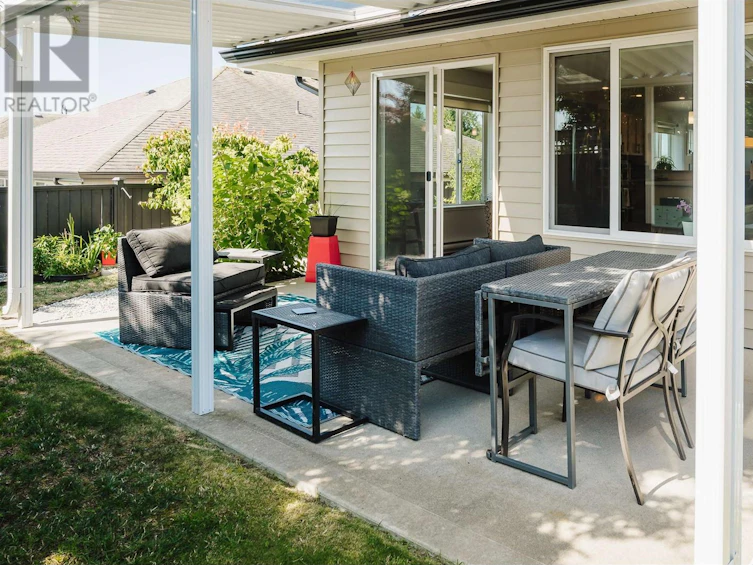 5652 Andres Road, Sechelt, BC, V7Z 0M4 - 16